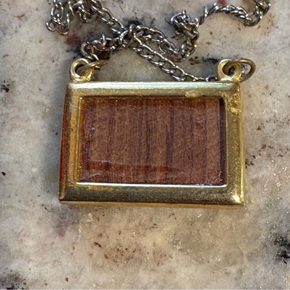 Vintage Capricorn Zodiac Charm Wood Gold Tone Sea Goat Necklace MCM Mythology - Picture 4 of 6